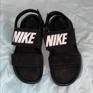 nike sandals